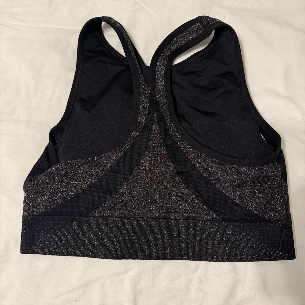 Shimmer High-Neck Sports Bra - Picture 3 of 4